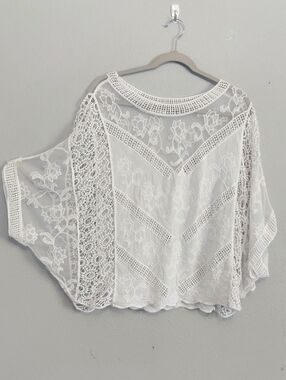 Ember White Crochet Knit Embroidered Top Large